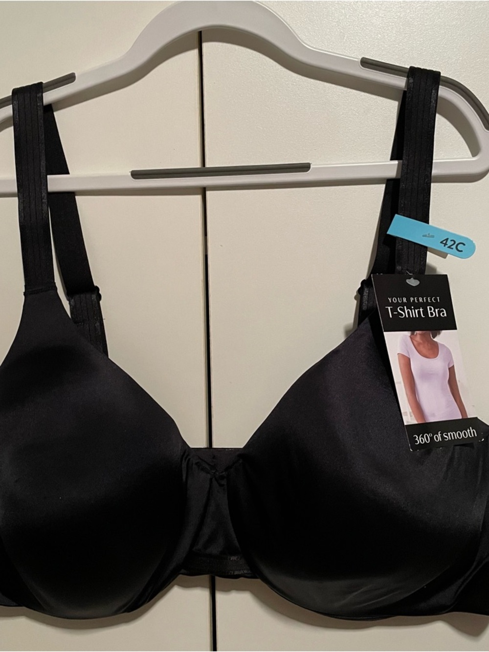 Bali Black T-Shirt Bra with Underwire - Smooth Molding